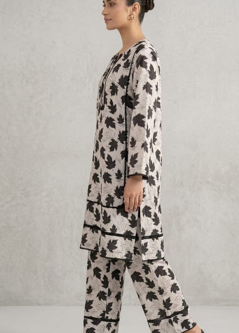 Best 2PC Lawn Stitched