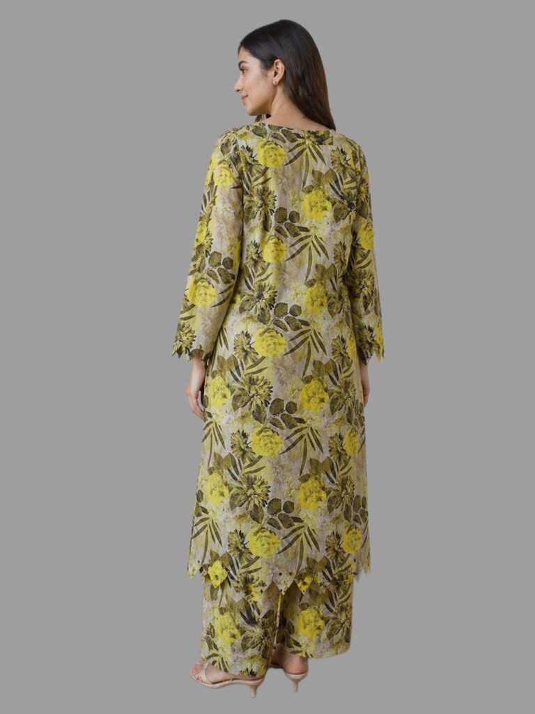 Back view of 2-piece lawn floral stitched suit AR PEHNAWA