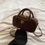 Designer's Autumn/Winter New Velvet Boston Handheld Pillow 2024 Single Shoulder Small Round Bag Versatile for Women kk11 - Image 6