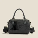 black clutch hand bag for women in Pakistan
