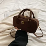 Designer's Autumn/Winter New Velvet Boston Handheld Pillow 2024 Single Shoulder Small Round Bag Versatile for Women kk11 - Image 3